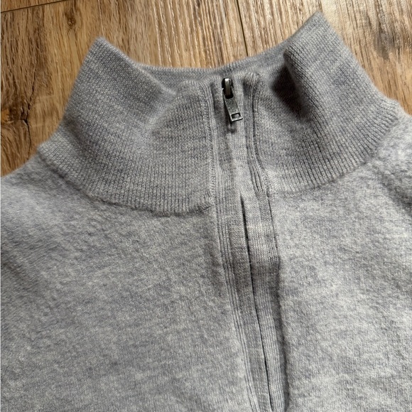 Grayson and Dunn Women's Gray 1/4 Zip Sweater - Picture 2 of 4
